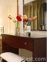 Loizos Hotel 10